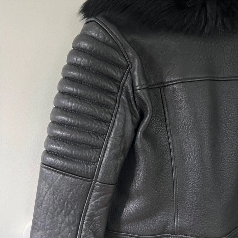 THE ARRIVALS Rainier Pebbled
Lamb Leather Jacket w/ Removable Fur Collar, XS - Picture 7 of 16